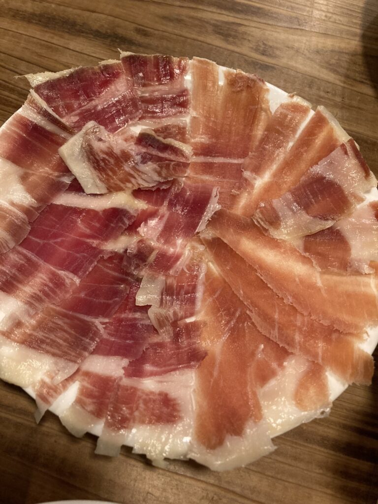 昼のみもできる！スペイン料理のお店にいってきました