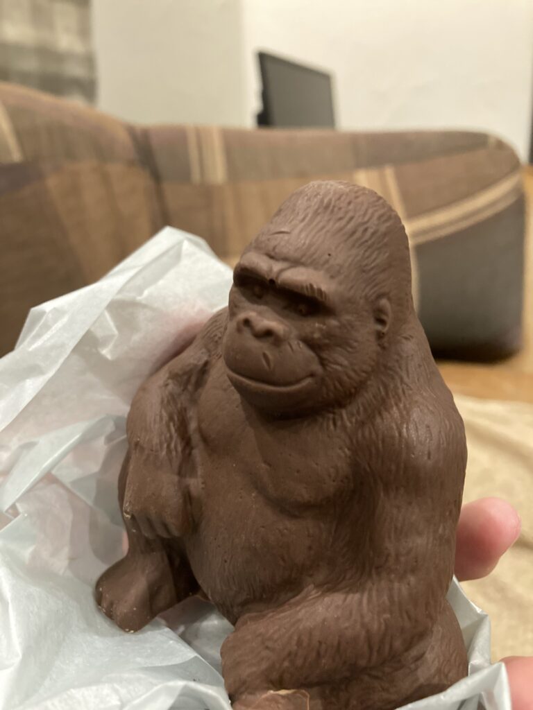 Antiquecise 明日13日はお休みです