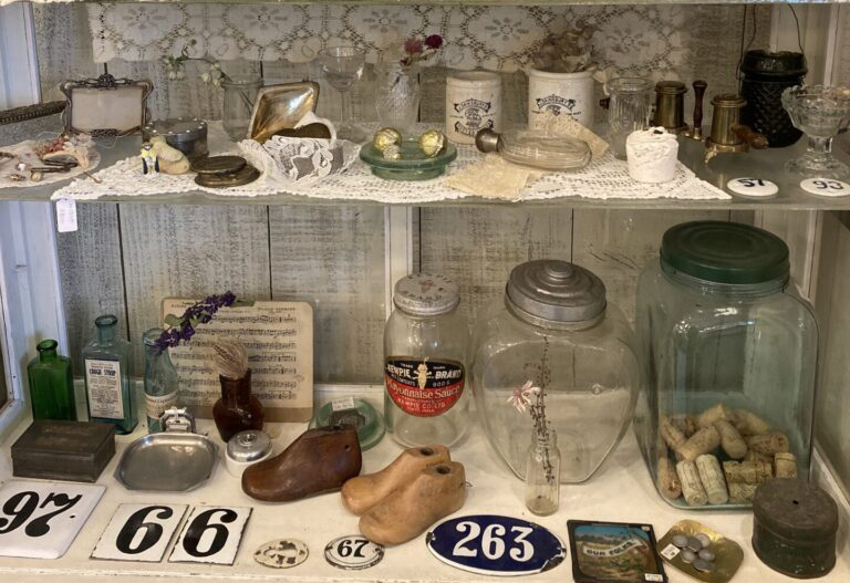 アンティークチセ　5月～今週末はGW