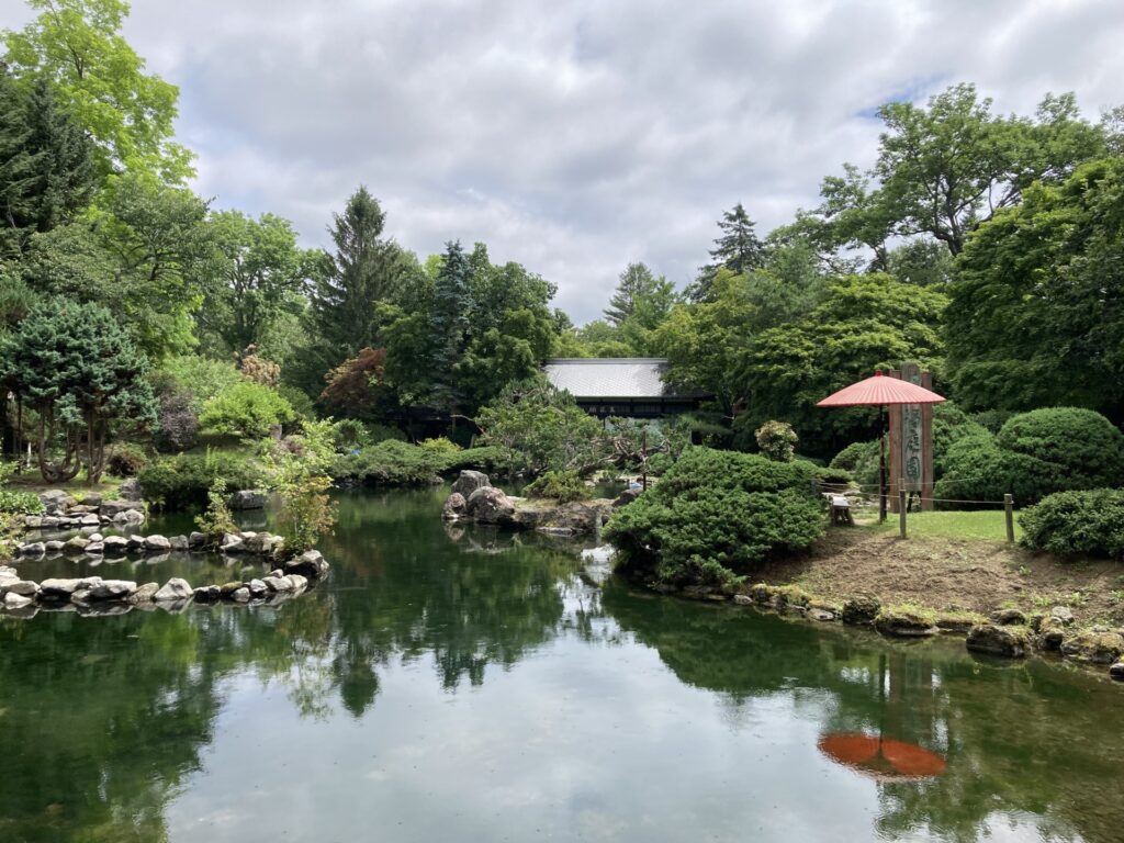 夏のガーデンと夜の動物園～十勝で過ごす夏休み